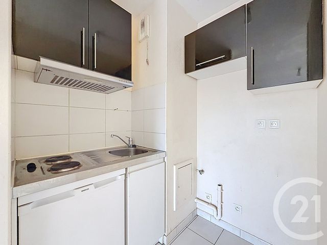 Appartement F2 &agrave; louer - 2 pi&egrave;ces - 33 m2 - Ste Suzanne - 25 - FRANCHE-COMTE
