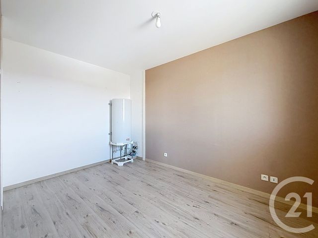 Appartement F2 &agrave; louer - 2 pi&egrave;ces - 33 m2 - Ste Suzanne - 25 - FRANCHE-COMTE