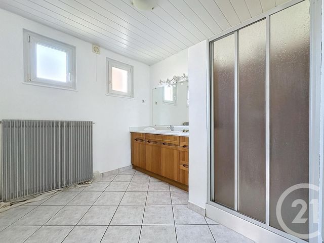 Maison &agrave; louer - 5 pi&egrave;ces - 100 m2 - Fesches Le Chatel - 25 - FRANCHE-COMTE