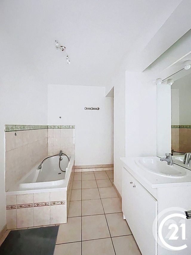 Appartement F5 &agrave; vendre - 5 pi&egrave;ces - 97,20 m2 - Dasle - 25 - FRANCHE-COMTE