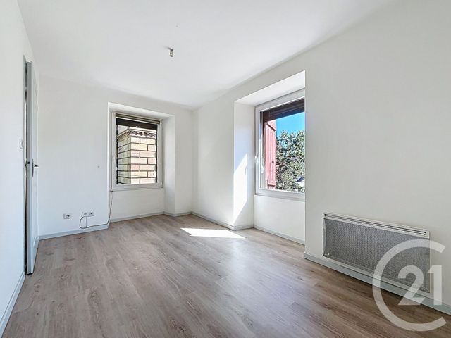 Appartement F2 &agrave; louer - 2 pi&egrave;ces - 35,40 m2 - Montbeliard - 25 - FRANCHE-COMTE