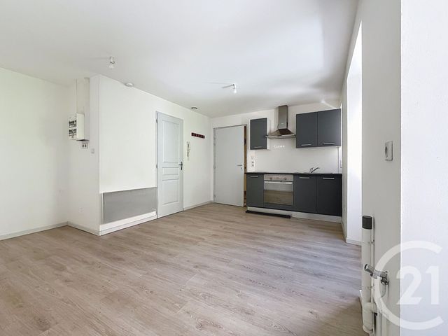 Appartement F2 &agrave; louer - 2 pi&egrave;ces - 35,40 m2 - Montbeliard - 25 - FRANCHE-COMTE