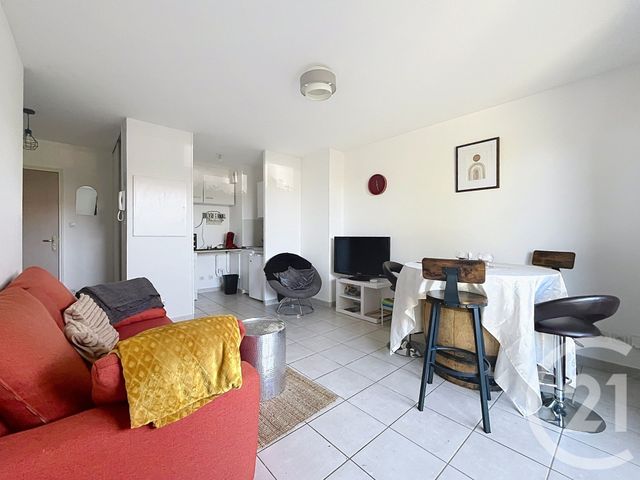 Appartement F2 &agrave; louer - 2 pi&egrave;ces - 33,32 m2 - Ste Suzanne - 25 - FRANCHE-COMTE
