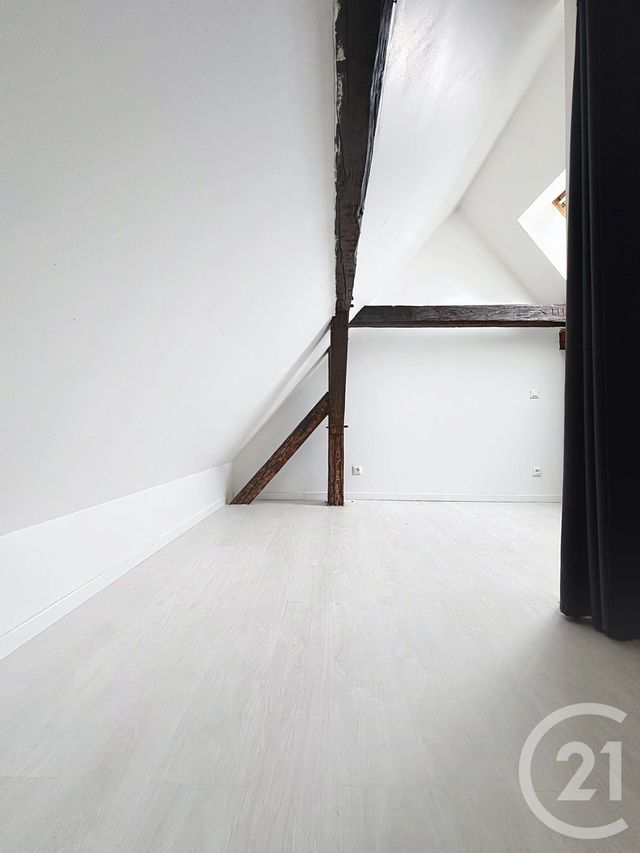 Appartement F3 &agrave; louer - 3 pi&egrave;ces - 58 m2 - Delle - 90 - FRANCHE-COMTE