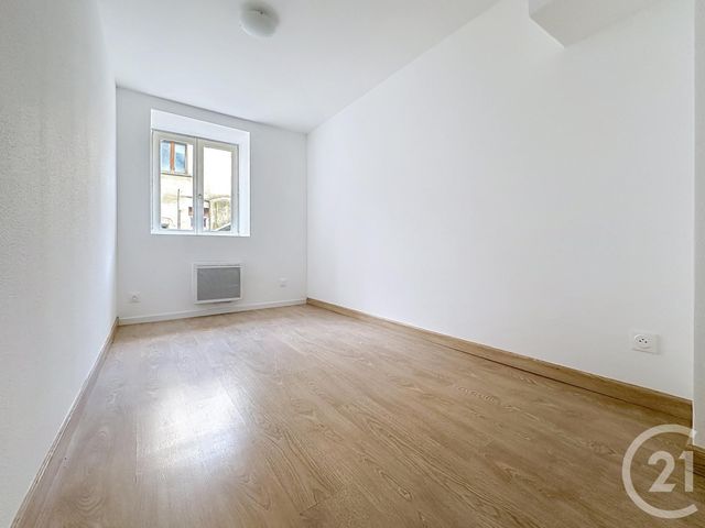 Appartement F3 &agrave; louer - 3 pi&egrave;ces - 69 m2 - Montbeliard - 25 - FRANCHE-COMTE