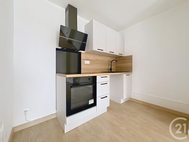 Appartement F3 &agrave; louer - 3 pi&egrave;ces - 69 m2 - Montbeliard - 25 - FRANCHE-COMTE