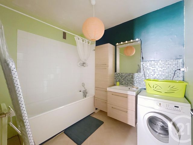 Appartement F2 &agrave; louer - 3 pi&egrave;ces - 66,59 m2 - Montbeliard - 25 - FRANCHE-COMTE