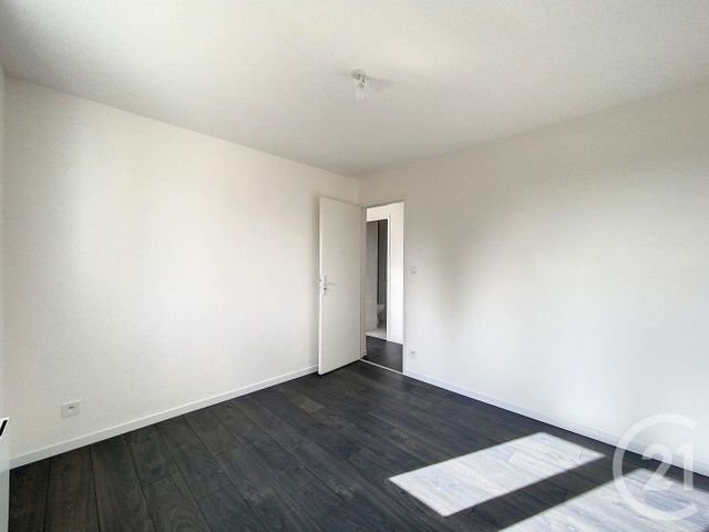 Appartement F4 &agrave; louer - 4 pi&egrave;ces - 70 m2 - Bethoncourt - 25 - FRANCHE-COMTE