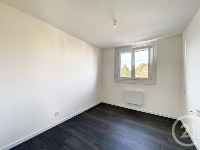 Appartement F4 &agrave; louer - 4 pi&egrave;ces - 70 m2 - Bethoncourt - 25 - FRANCHE-COMTE