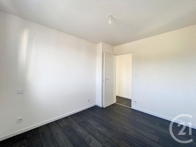 Appartement F4 &agrave; louer - 4 pi&egrave;ces - 70 m2 - Bethoncourt - 25 - FRANCHE-COMTE