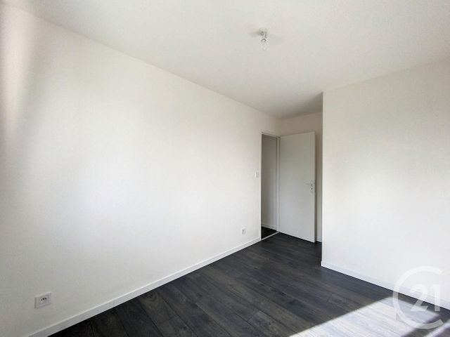 Appartement F4 &agrave; louer - 4 pi&egrave;ces - 70 m2 - Bethoncourt - 25 - FRANCHE-COMTE