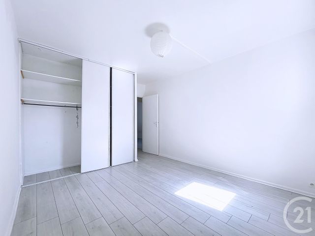 Appartement F5 &agrave; vendre - 5 pi&egrave;ces - 80 m2 - Montbeliard - 25 - FRANCHE-COMTE