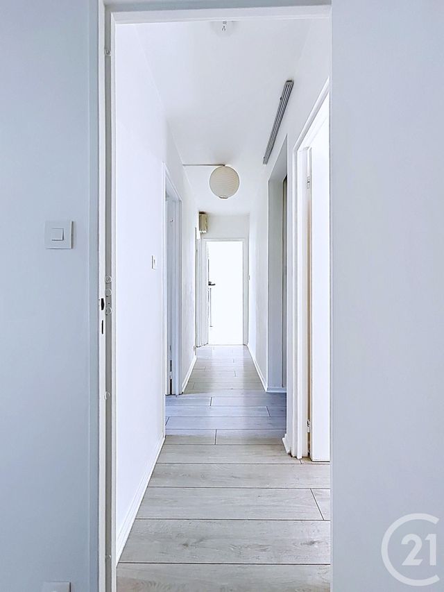 Appartement F5 &agrave; vendre - 5 pi&egrave;ces - 80 m2 - Montbeliard - 25 - FRANCHE-COMTE