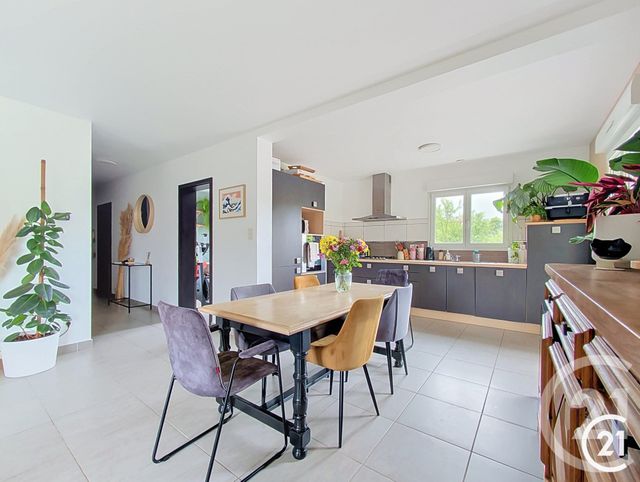 Appartement F5 &agrave; vendre - 5 pi&egrave;ces - 87,27 m2 - Voujeaucourt - 25 - FRANCHE-COMTE