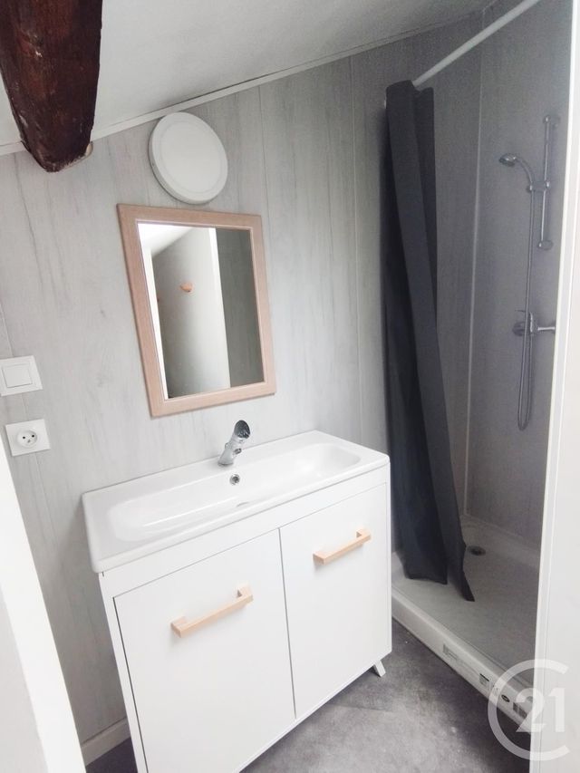 Appartement F2 &agrave; louer - 2 pi&egrave;ces - 34,79 m2 - Montbeliard - 25 - FRANCHE-COMTE