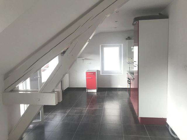 Appartement F5 &agrave; louer - 5 pi&egrave;ces - 85 m2 - Audincourt - 25 - FRANCHE-COMTE
