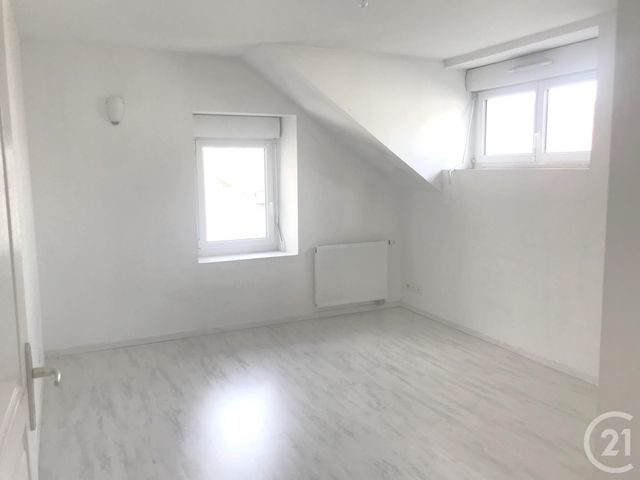 Appartement F5 &agrave; louer - 5 pi&egrave;ces - 85 m2 - Audincourt - 25 - FRANCHE-COMTE
