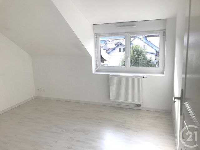 Appartement F5 &agrave; louer - 5 pi&egrave;ces - 85 m2 - Audincourt - 25 - FRANCHE-COMTE