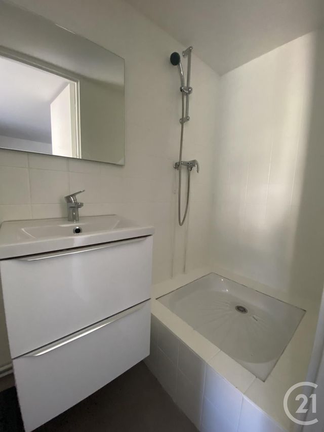 Appartement F1 &agrave; louer - 1 pi&egrave;ce - 33,40 m2 - Mandeure - 25 - FRANCHE-COMTE
