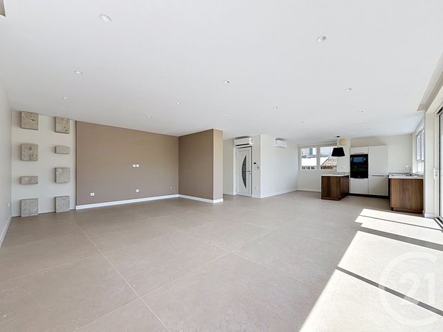 Appartement F5 &agrave; vendre - 5 pi&egrave;ces - 125,40 m2 - Montbeliard - 25 - FRANCHE-COMTE