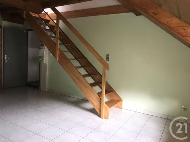 Appartement F1 &agrave; louer - 2 pi&egrave;ces - 30 m2 - Ste Suzanne - 25 - FRANCHE-COMTE