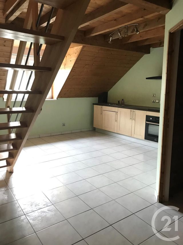 Appartement F1 &agrave; louer - 2 pi&egrave;ces - 30 m2 - Ste Suzanne - 25 - FRANCHE-COMTE