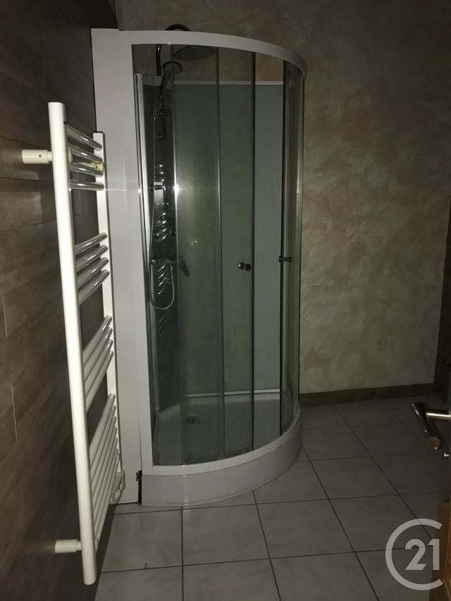 Appartement F1 &agrave; louer - 2 pi&egrave;ces - 30 m2 - Ste Suzanne - 25 - FRANCHE-COMTE