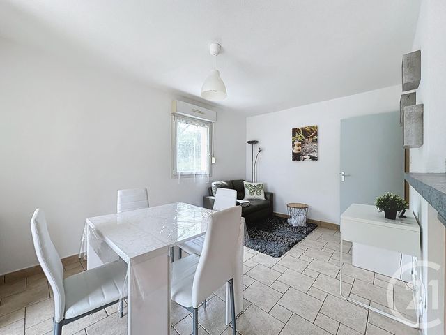 Appartement F2 &agrave; louer - 2 pi&egrave;ces - 45 m2 - Vieux Charmont - 25 - FRANCHE-COMTE