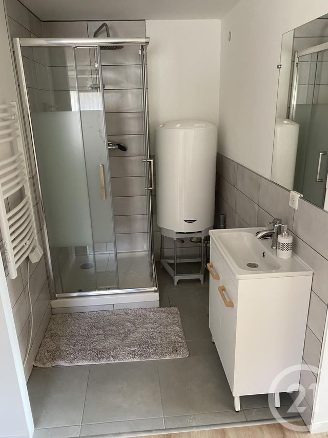 Appartement F2 &agrave; louer - 2 pi&egrave;ces - 40 m2 - Herimoncourt - 25 - FRANCHE-COMTE