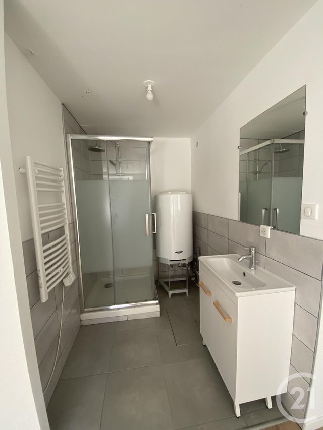 Appartement F2 &agrave; louer - 2 pi&egrave;ces - 40 m2 - Herimoncourt - 25 - FRANCHE-COMTE