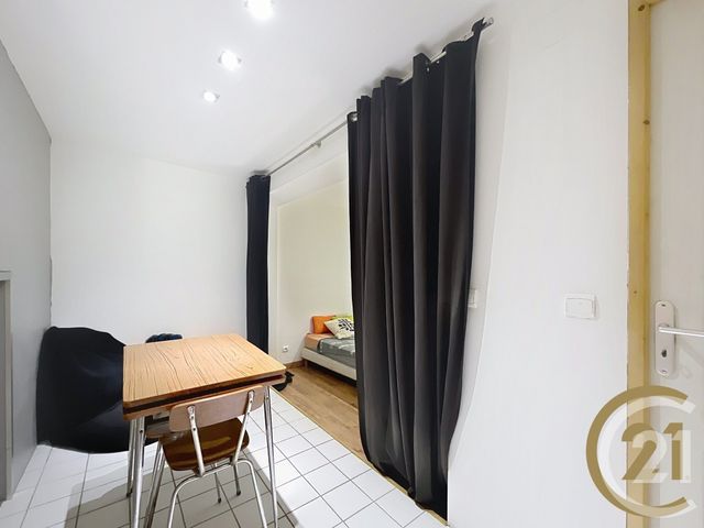 Appartement F4 &agrave; vendre - 5 pi&egrave;ces - 100,50 m2 - Montbeliard - 25 - FRANCHE-COMTE