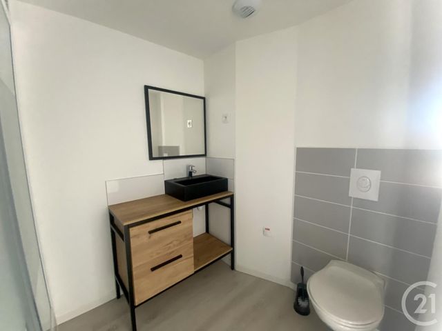 Appartement F2 &agrave; louer - 2 pi&egrave;ces - 36 m2 - Trevenans - 90 - FRANCHE-COMTE