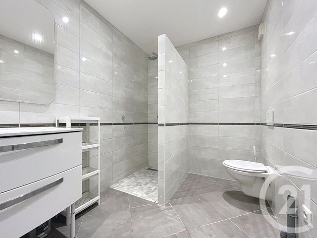 Appartement F4 &agrave; louer - 4 pi&egrave;ces - 86,18 m2 - Montbeliard - 25 - FRANCHE-COMTE