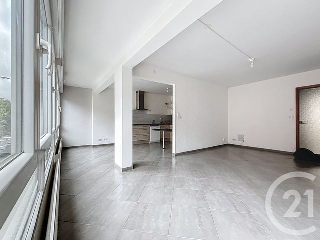 Appartement F4 &agrave; louer - 4 pi&egrave;ces - 86,18 m2 - Montbeliard - 25 - FRANCHE-COMTE