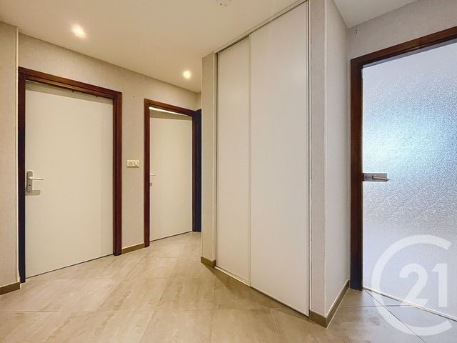Appartement F4 &agrave; louer - 4 pi&egrave;ces - 86,18 m2 - Montbeliard - 25 - FRANCHE-COMTE