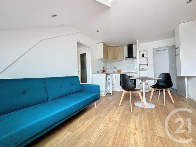 Appartement F2 &agrave; louer - 2 pi&egrave;ces - 32 m2 - Montbeliard - 25 - FRANCHE-COMTE