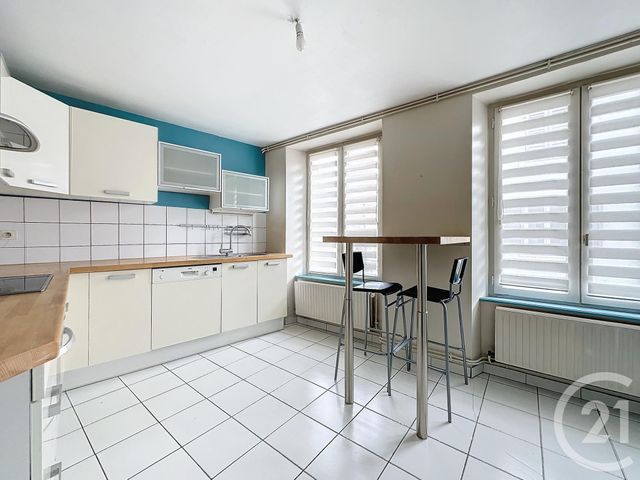 Appartement F4 &agrave; louer - 4 pi&egrave;ces - 82 m2 - Montbeliard - 25 - FRANCHE-COMTE