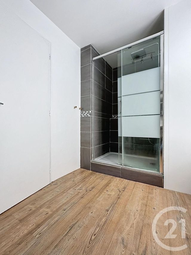 Appartement F4 &agrave; louer - 4 pi&egrave;ces - 82 m2 - Montbeliard - 25 - FRANCHE-COMTE