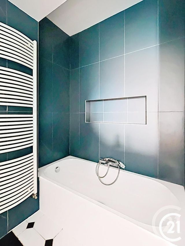 Appartement F5 &agrave; vendre - 5 pi&egrave;ces - 104,23 m2 - Montbeliard - 25 - FRANCHE-COMTE