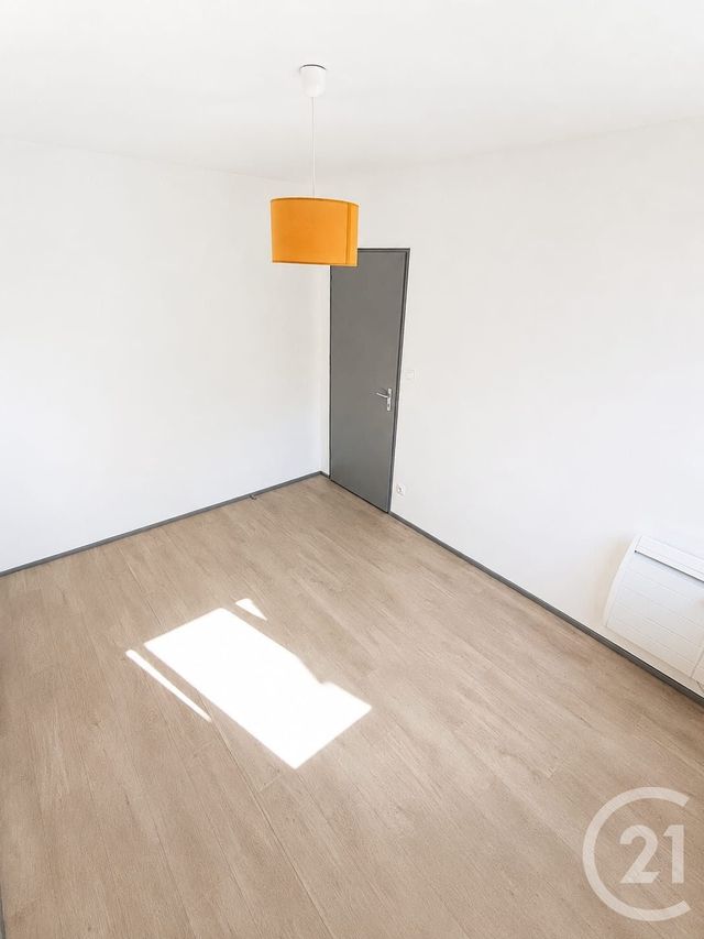 Appartement F4 &agrave; louer - 4 pi&egrave;ces - 77,10 m2 - Vieux Charmont - 25 - FRANCHE-COMTE