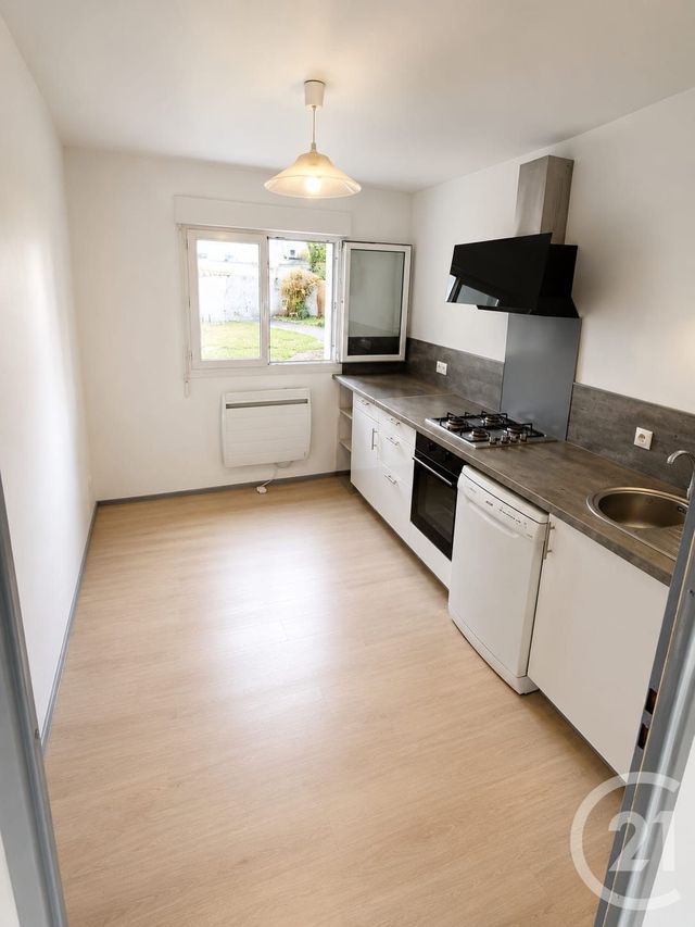 Appartement F4 &agrave; louer - 4 pi&egrave;ces - 77,10 m2 - Vieux Charmont - 25 - FRANCHE-COMTE