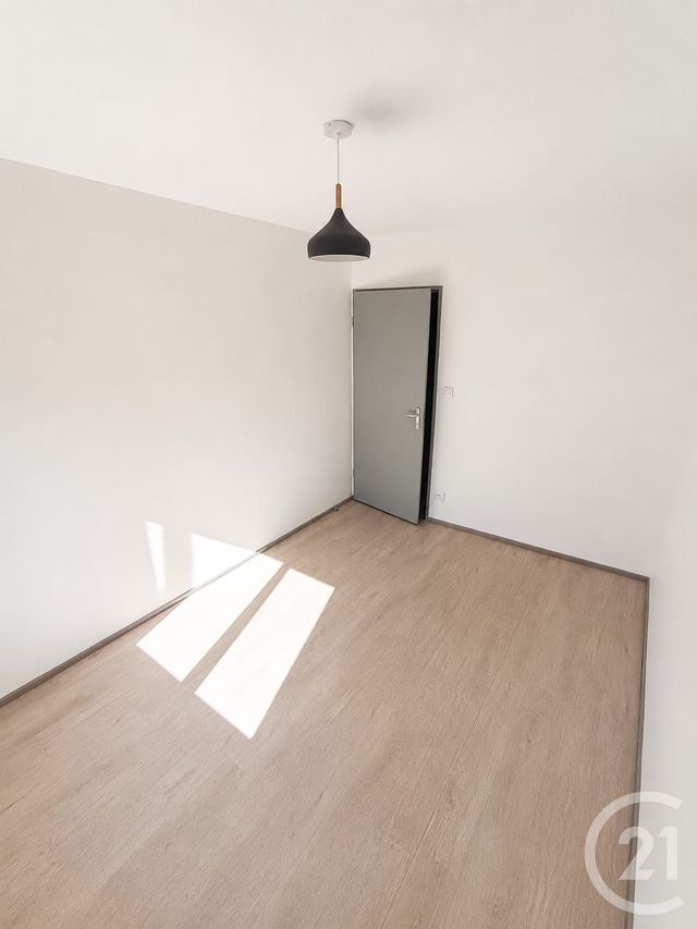 Appartement F4 &agrave; louer - 4 pi&egrave;ces - 77,10 m2 - Vieux Charmont - 25 - FRANCHE-COMTE