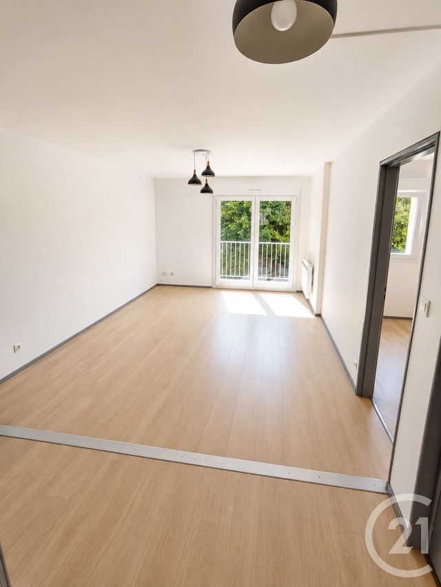 Appartement F4 &agrave; louer - 4 pi&egrave;ces - 77,10 m2 - Vieux Charmont - 25 - FRANCHE-COMTE