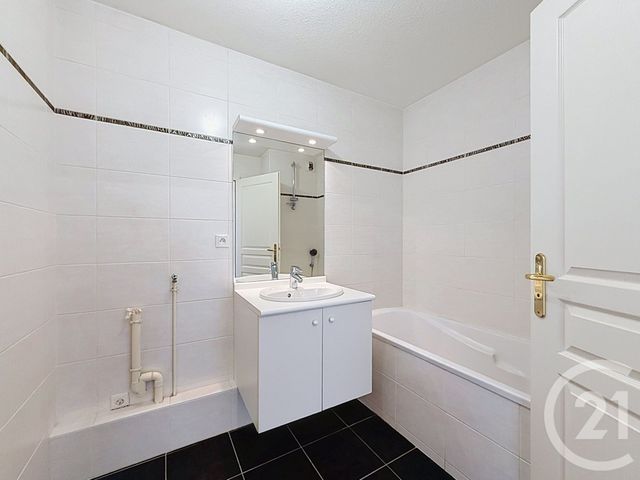 Appartement F3 &agrave; vendre - 3 pi&egrave;ces - 67,83 m2 - Ste Suzanne - 25 - FRANCHE-COMTE
