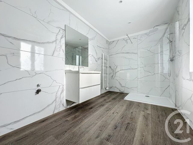 Appartement F5 &agrave; louer - 5 pi&egrave;ces - 115 m2 - Montbeliard - 25 - FRANCHE-COMTE
