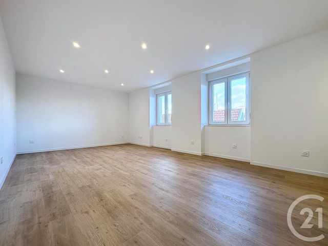 Appartement F5 &agrave; louer - 5 pi&egrave;ces - 115 m2 - Montbeliard - 25 - FRANCHE-COMTE