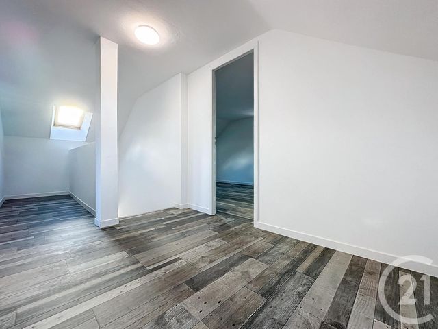 Appartement F5 &agrave; louer - 5 pi&egrave;ces - 115 m2 - Montbeliard - 25 - FRANCHE-COMTE