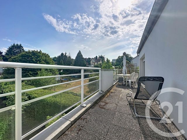 Appartement F3 &agrave; louer - 3 pi&egrave;ces - 74 m2 - Montbeliard - 25 - FRANCHE-COMTE