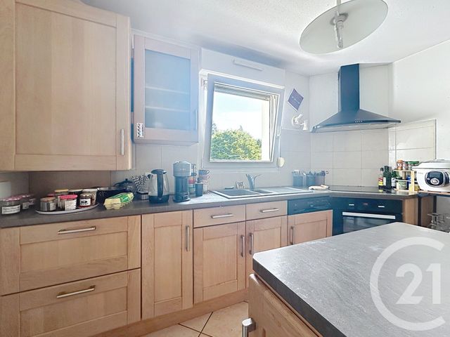 Appartement F3 &agrave; louer - 3 pi&egrave;ces - 74 m2 - Montbeliard - 25 - FRANCHE-COMTE