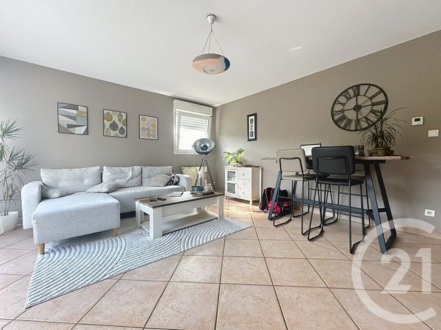 Appartement F3 &agrave; louer - 3 pi&egrave;ces - 74 m2 - Montbeliard - 25 - FRANCHE-COMTE